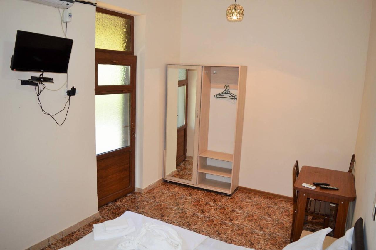 Hotel Tedi Kvareli Ngoại thất bức ảnh