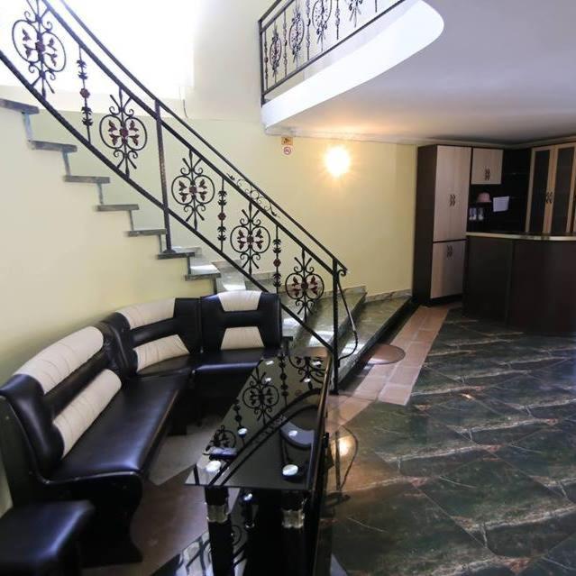 Hotel Tedi Kvareli Ngoại thất bức ảnh