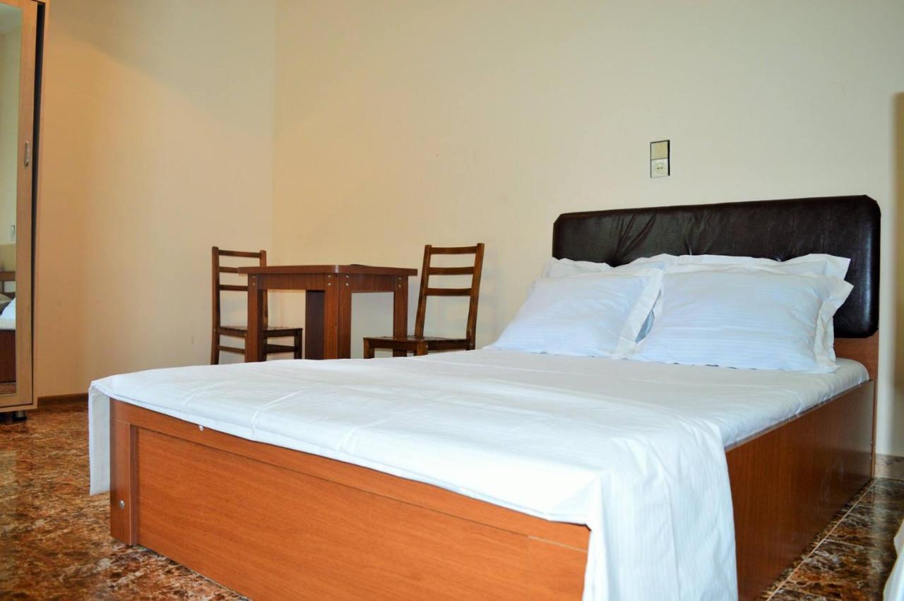 Hotel Tedi Kvareli Ngoại thất bức ảnh