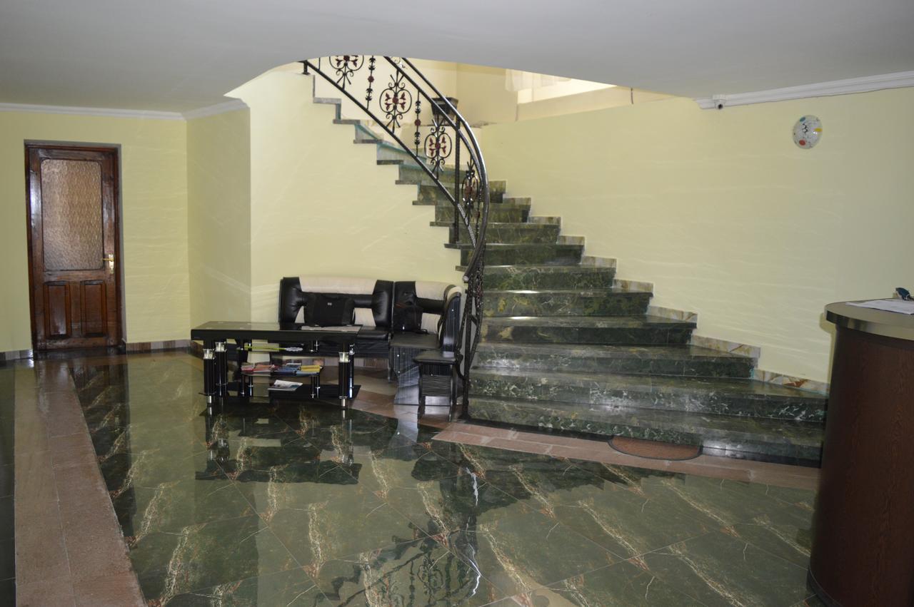 Hotel Tedi Kvareli Ngoại thất bức ảnh