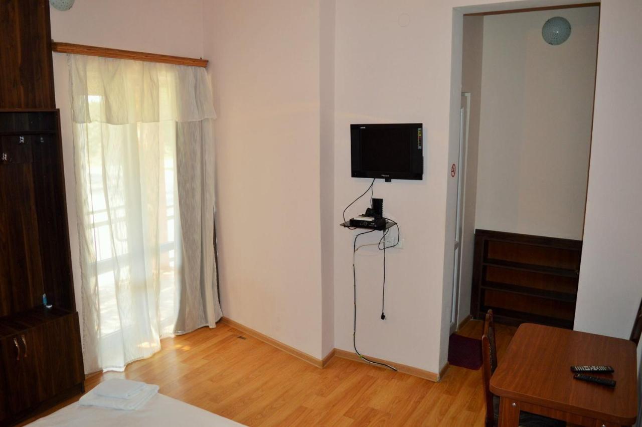 Hotel Tedi Kvareli Ngoại thất bức ảnh
